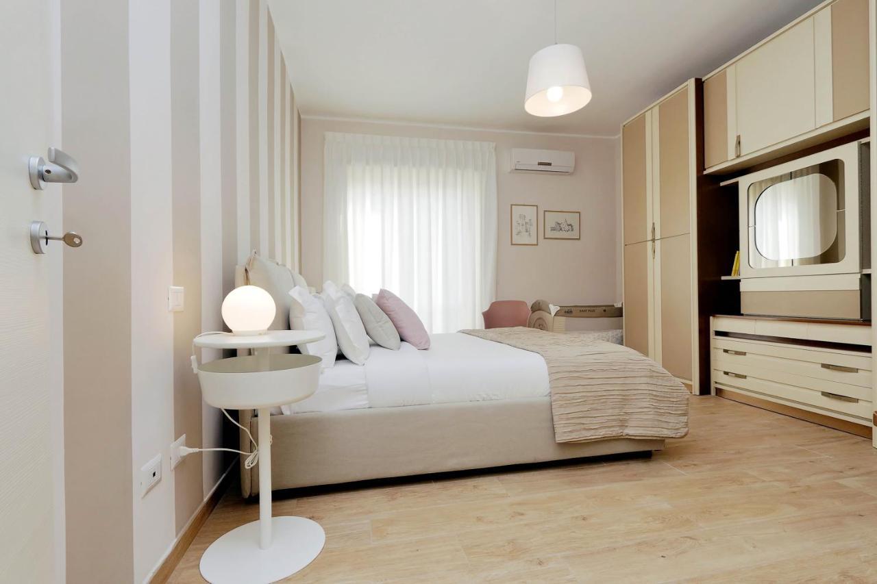 The Place To Be Apartment Rom